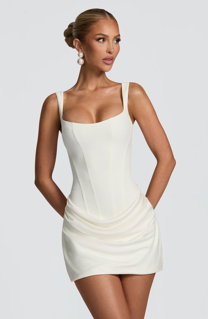 Isabella | Women&